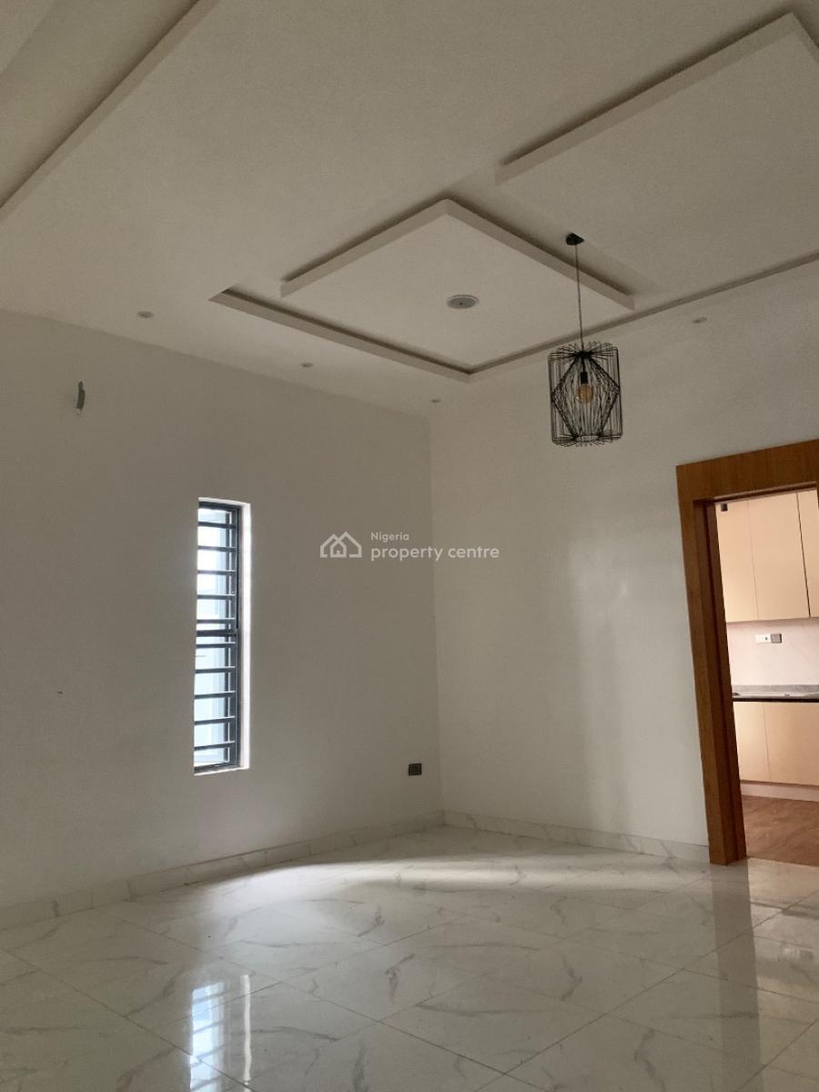 Brand New Luxurious 4 Bedroom Apartment with a Bq in an Estate, Ologolo, Lekki, Lagos, Flat / Apartment for Rent