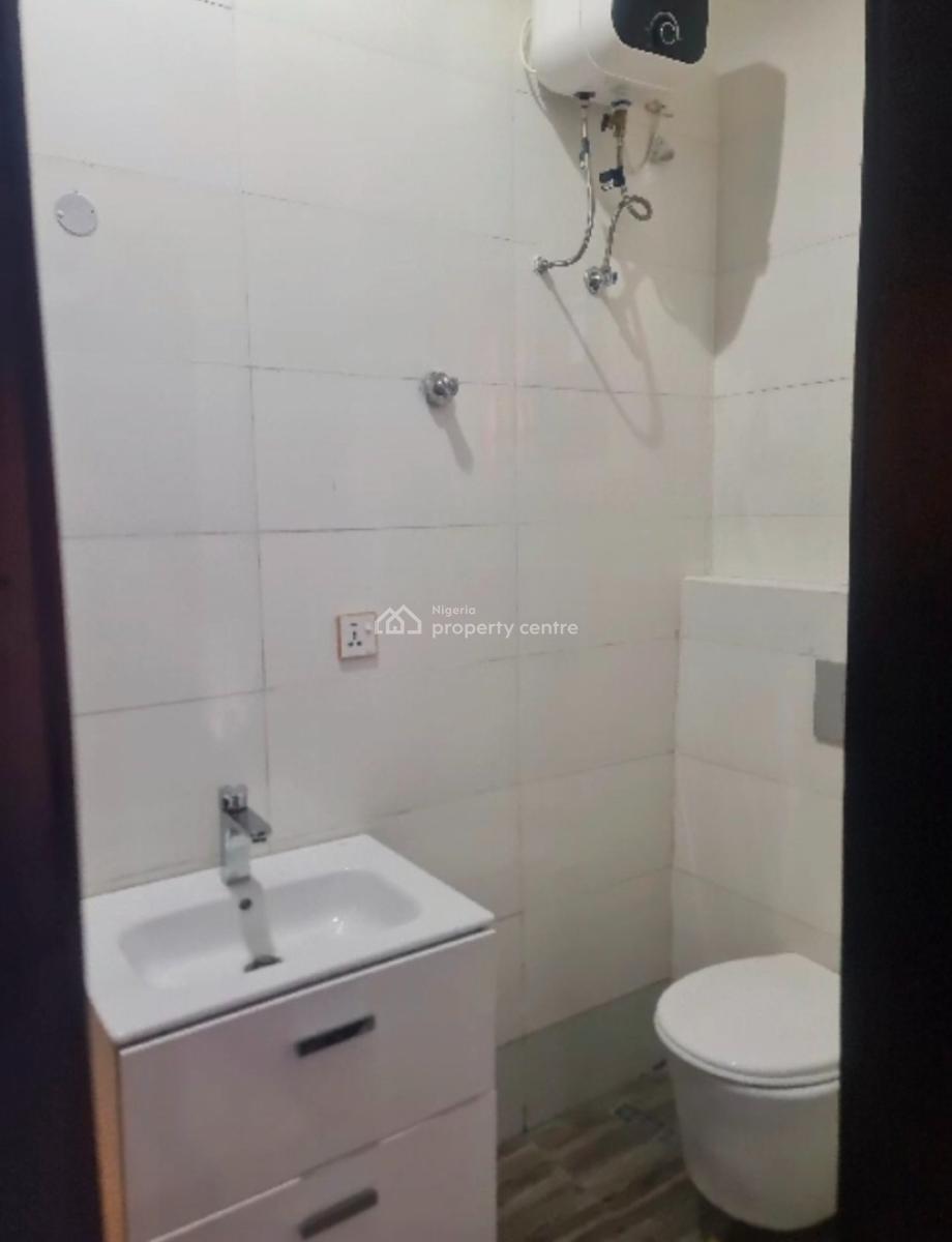 4 Bedroom with a Bqswimming Pool  Gym Lift  Parking Space for 2 Cars 2, Ikeja Gra, Ikeja, Lagos, Flat / Apartment for Sale