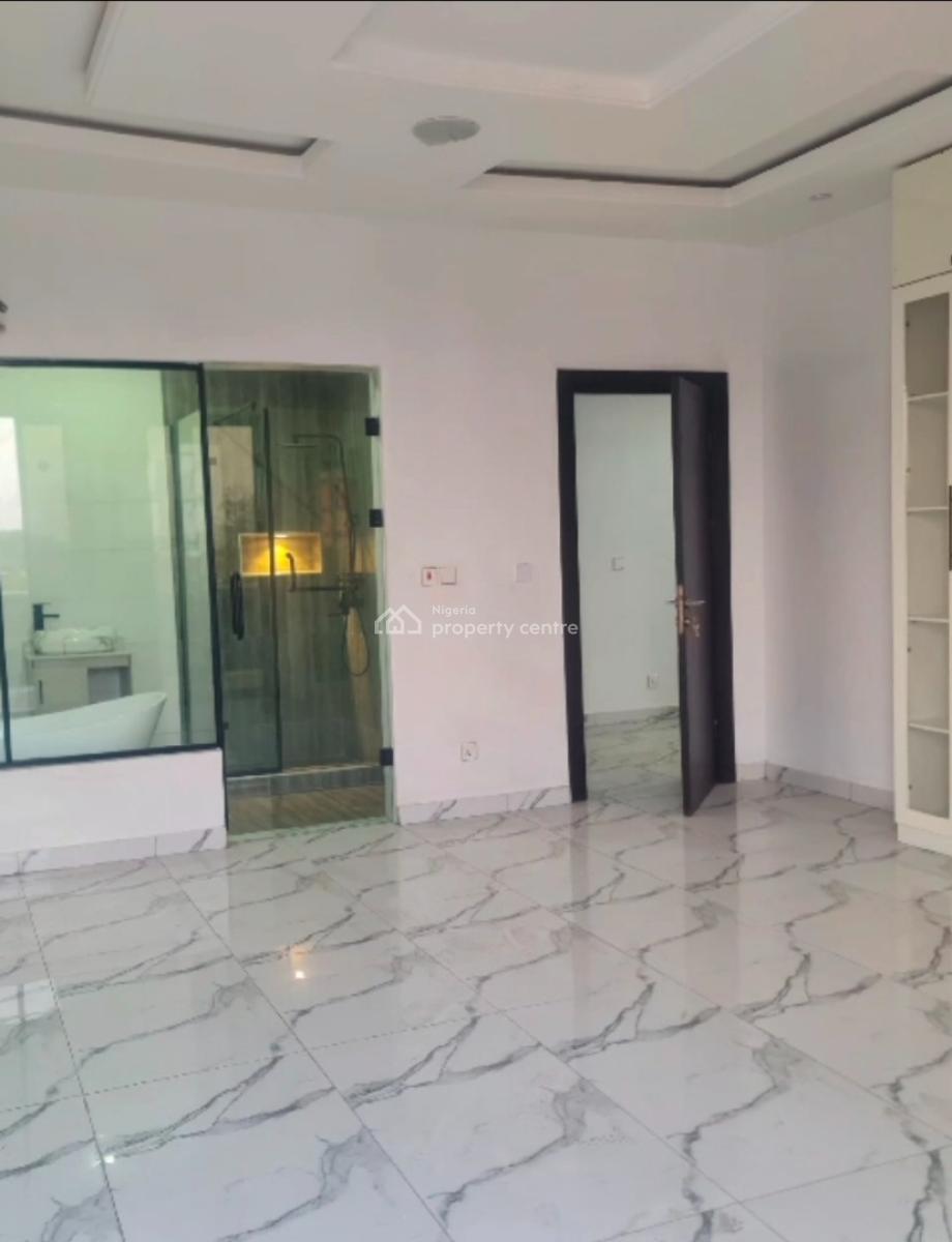 4 Bedroom with a Bqswimming Pool  Gym Lift  Parking Space for 2 Cars 2, Ikeja Gra, Ikeja, Lagos, Flat / Apartment for Sale