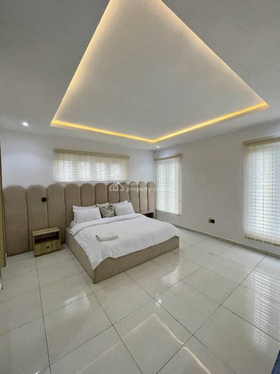 Cozy 3 Bedroom Apartment with Swimming Pool, Perez Drive, Lekki Phase 1, Lekki, Lagos, Flat / Apartment Short Let