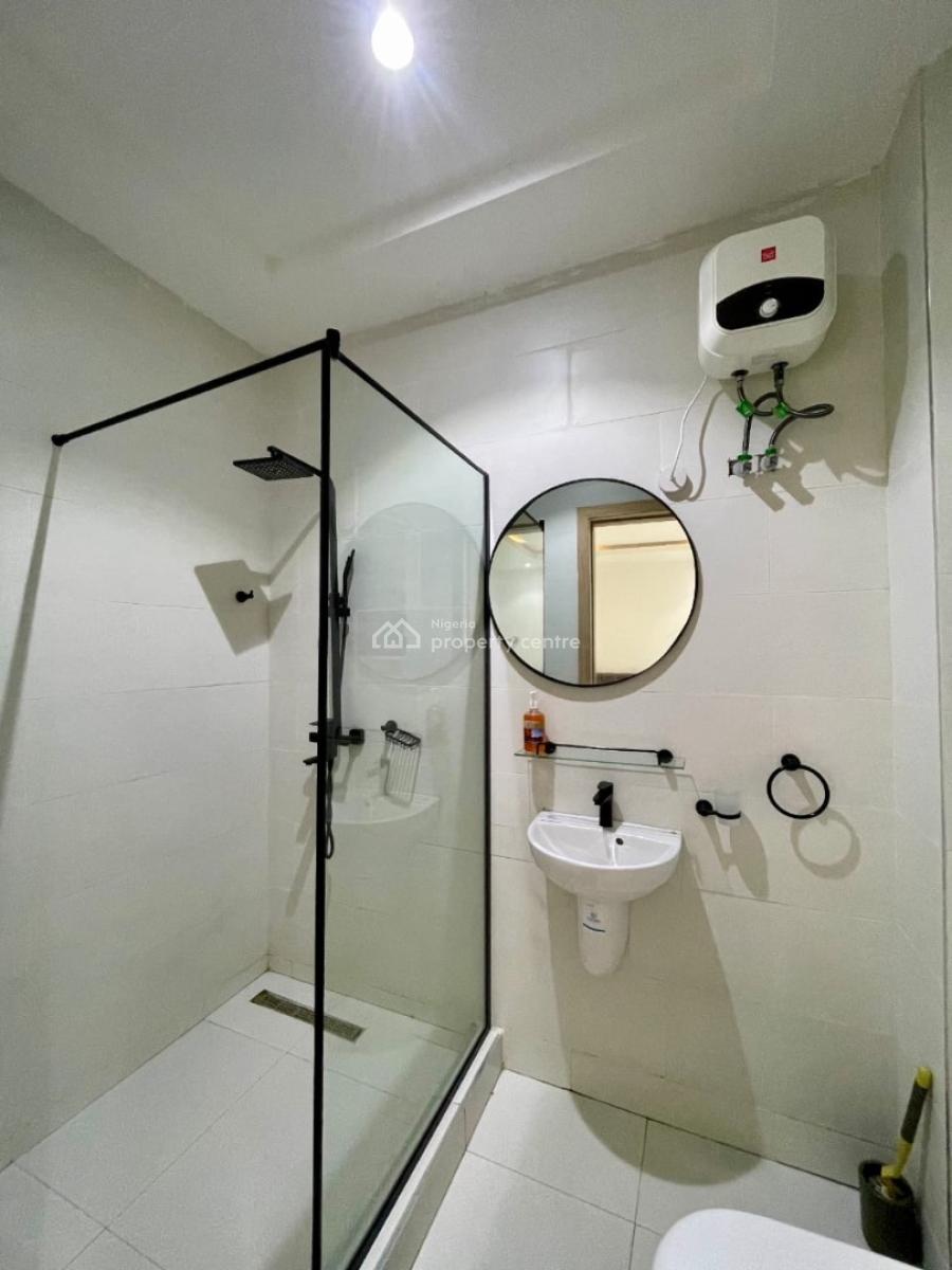 Cozy 3 Bedroom Apartment with Swimming Pool, Perez Drive, Lekki Phase 1, Lekki, Lagos, Flat / Apartment Short Let
