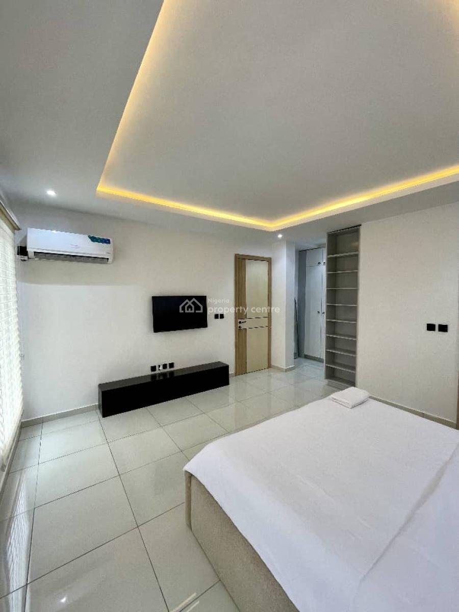 Cozy 3 Bedroom Apartment with Swimming Pool, Perez Drive, Lekki Phase 1, Lekki, Lagos, Flat / Apartment Short Let