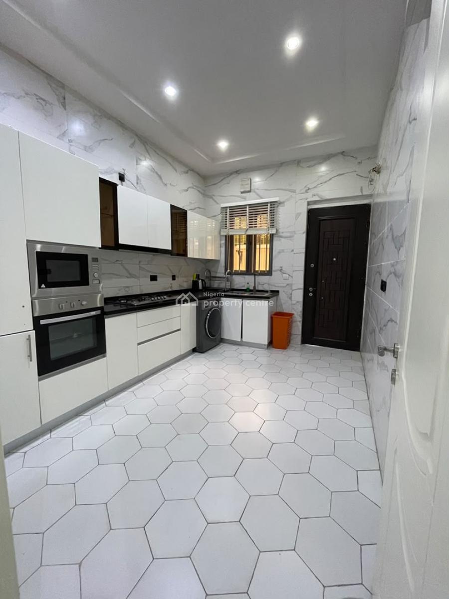 Tastefully Furnished and Serviced with 24/7 Power Supply 4 Bedroom En-, Lekki Phase 1, Lekki, Lagos, Terraced Duplex for Rent