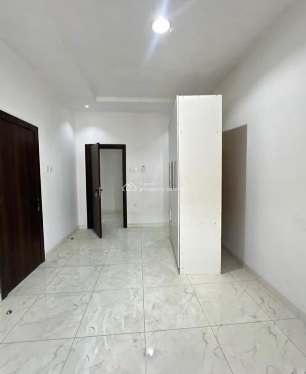 2 Bedroom Apartment with Swimming Pool, Freedomway, Lekki, Lekki, Lagos, Flat / Apartment for Rent