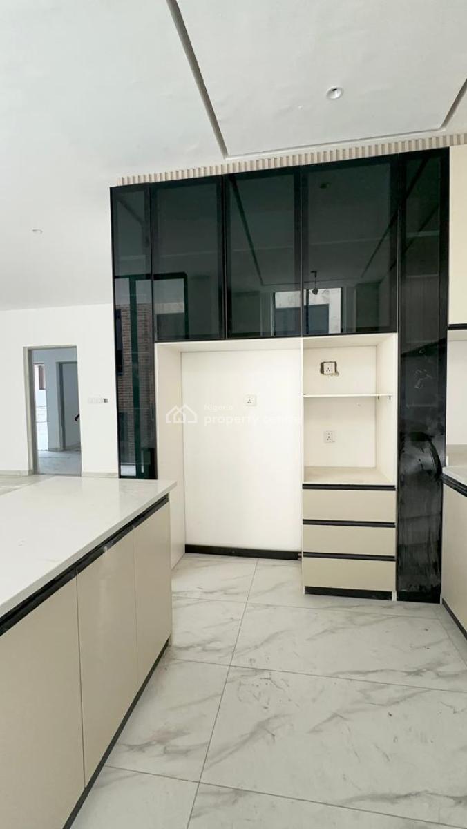 6 Units Luxury 2 Bedroom Flat with Swimming Pool and Gym, Lekki, Lagos, Flat / Apartment for Sale