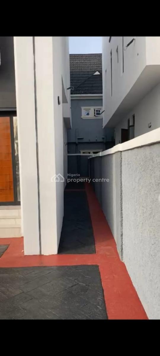 5 Bedroom Duplex, Diamond Estate, Ipaja, Lagos, Detached Duplex for Sale