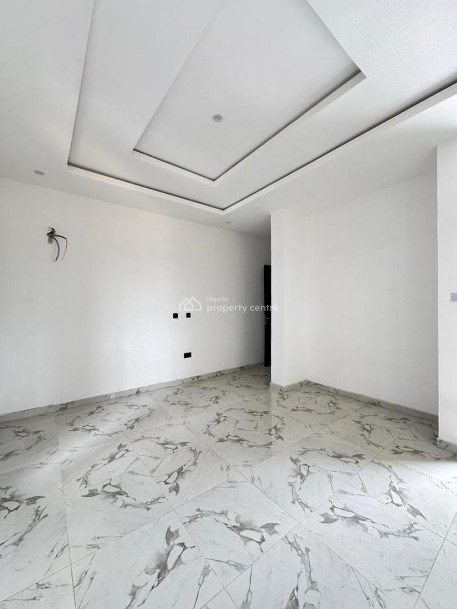 Beautiful Well Built 3 Bedroom Apartment, Excellently Designed Apartment in a Secured Neighborhood, Surulere, Lagos, Block of Flats for Sale