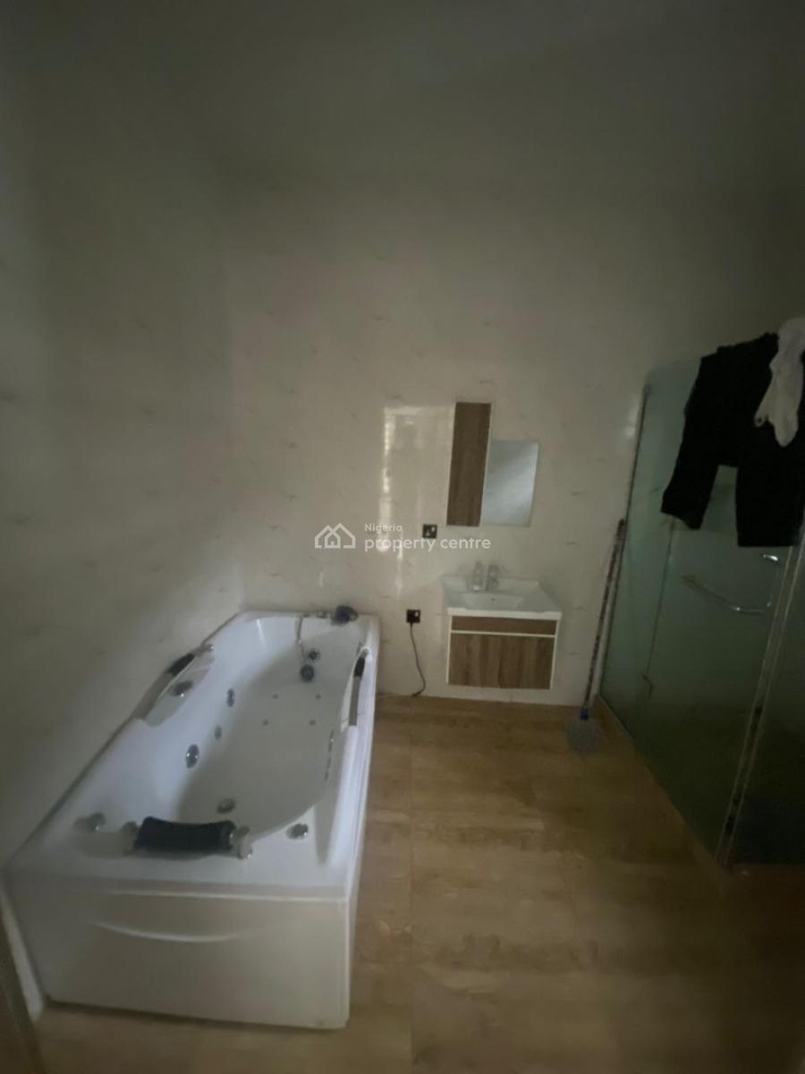 Luxury 4bedroom, Ologolo, Lekki, Lagos, Semi-detached Duplex for Rent