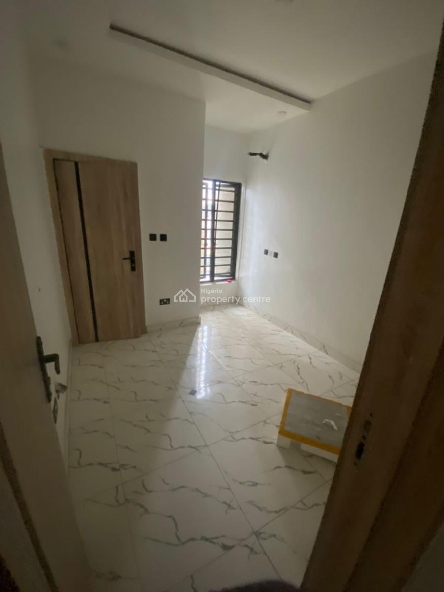 Luxury 4bedroom, Ologolo, Lekki, Lagos, Semi-detached Duplex for Rent