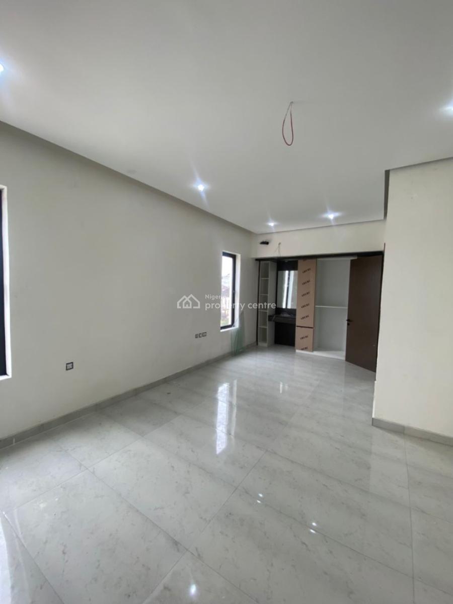 Sophisticated 5 Bedroom Fully Detached with Cinema,pool & Gym, Orchid, Lekki, Lagos, Detached Duplex for Sale