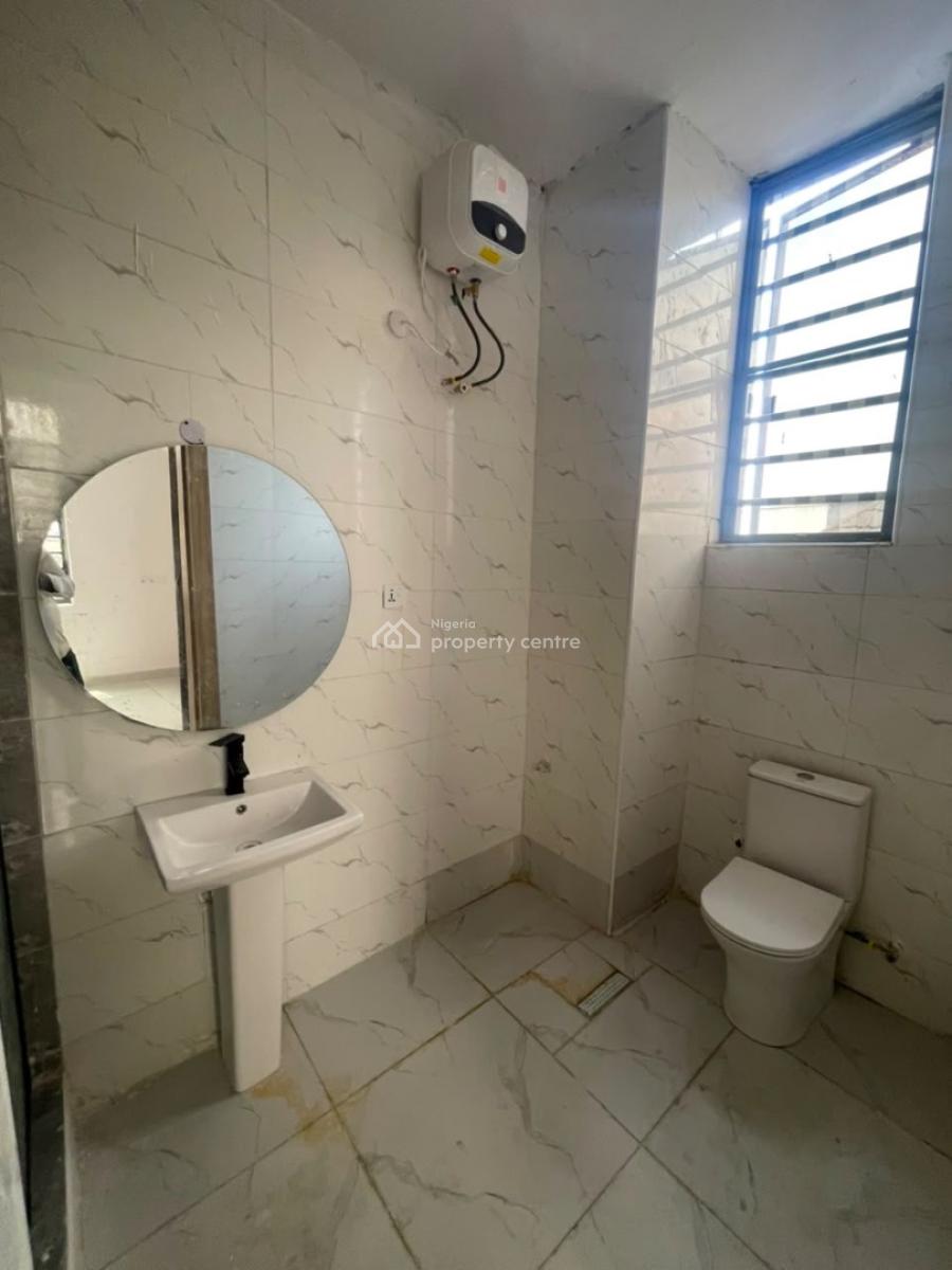 Spacious 2 Bedroom Apartment, Ologolo, Lekki, Lagos, Flat / Apartment for Rent