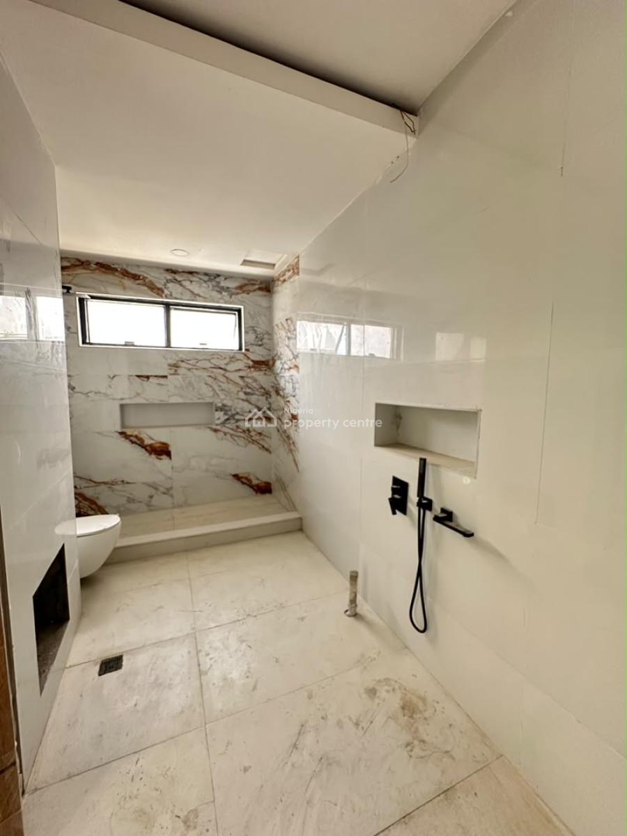 Newly Built 3 Bedroom Penthouse with Bq and Laundry Room, Lekki Phase 1, Lekki, Lagos, Flat / Apartment for Sale