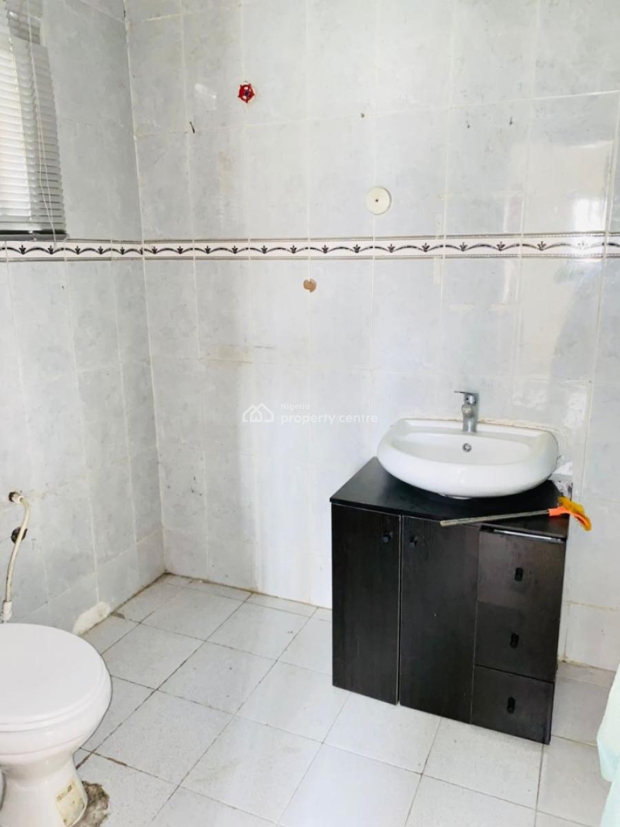 Spacious Miniflat Upstairs in a Secured Environment, Off Fola Osibo, Lekki Phase 1, Lekki, Lagos, Mini Flat (room and Parlour) for Rent