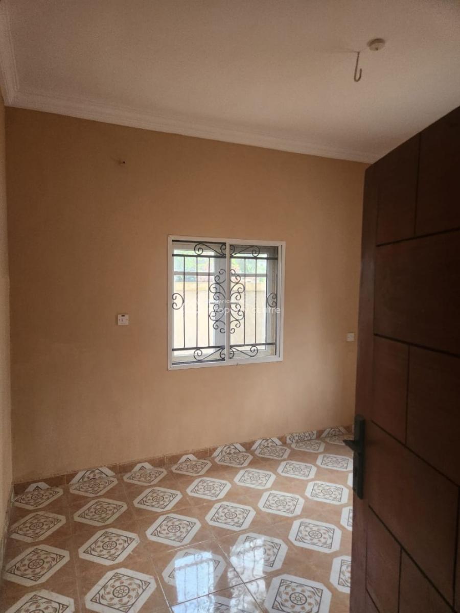Very Spacious 2 Bedroom Ground Floor Flat, Orange Estate Onimalu, Selewu, Ikorodu, Lagos, Flat / Apartment for Rent