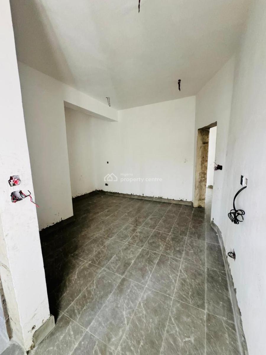 Standard 3 Bedroom Apartment, Yaba, Lagos, House for Sale