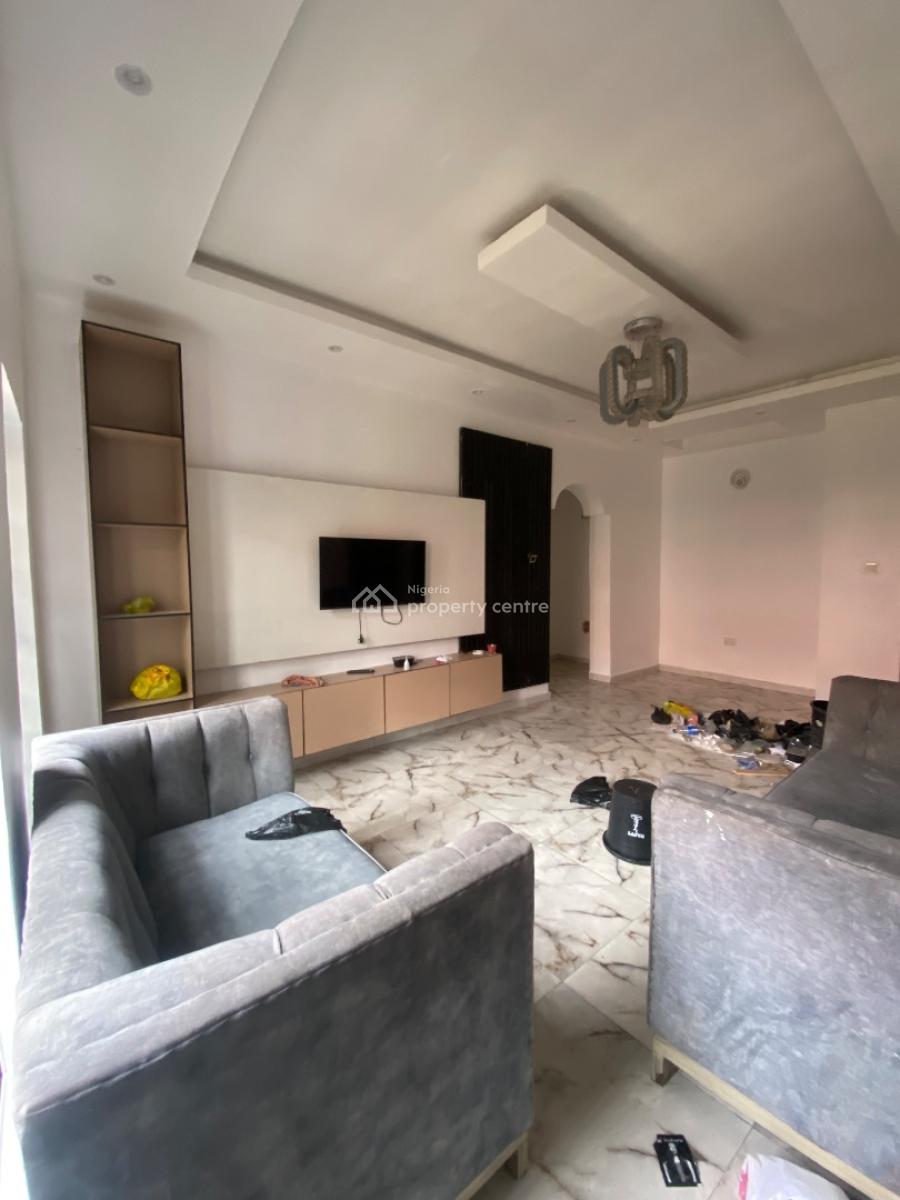 Luxury Unfurnished 2 Bedroom & Washing Machine & Inverter, Chevron, Lekki, Lagos, Flat / Apartment for Rent