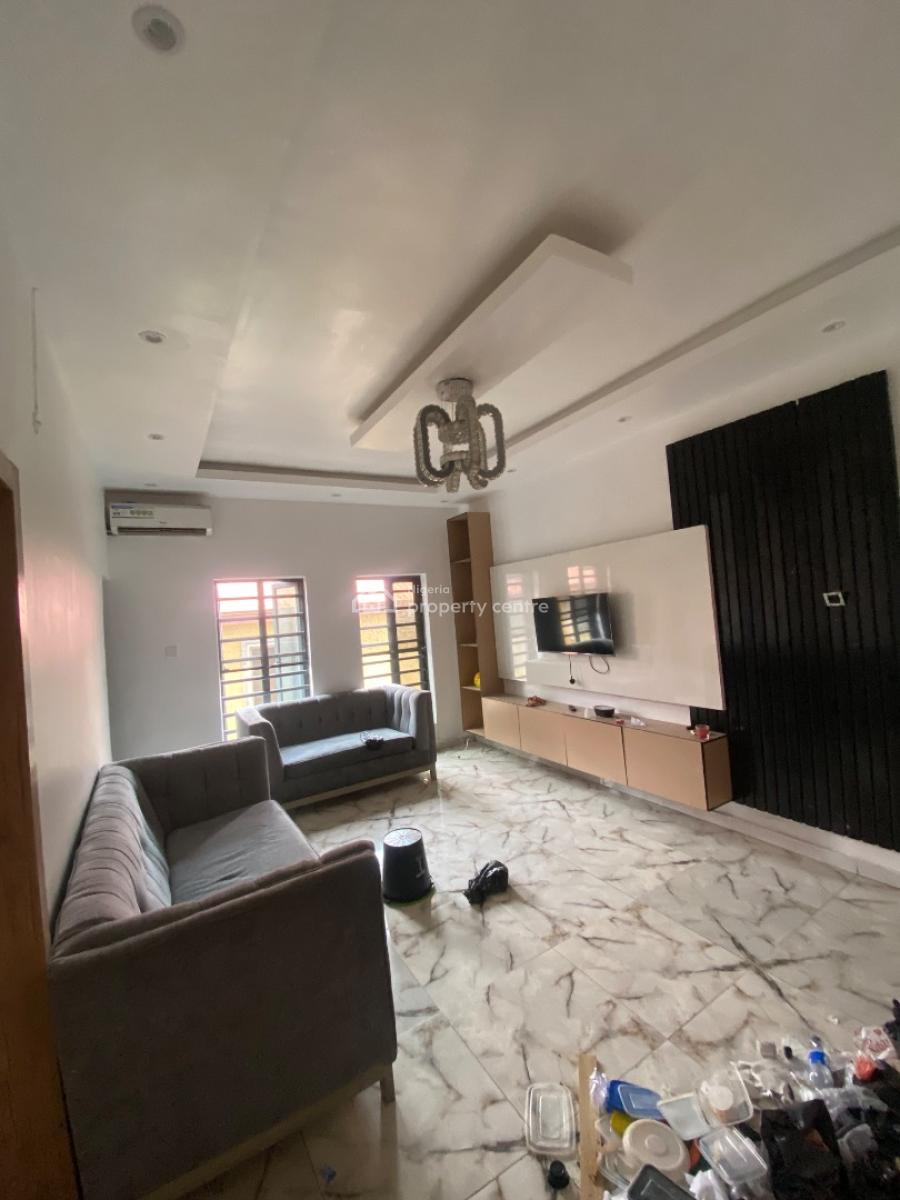 Luxury Unfurnished 2 Bedroom & Washing Machine & Inverter, Chevron, Lekki, Lagos, Flat / Apartment for Rent
