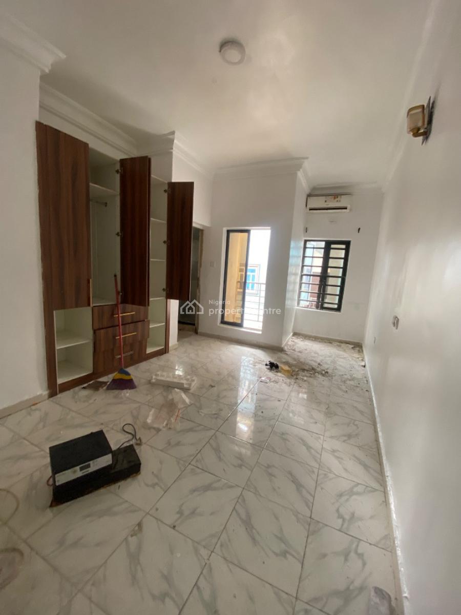 Luxury Unfurnished 2 Bedroom & Washing Machine & Inverter, Chevron, Lekki, Lagos, Flat / Apartment for Rent