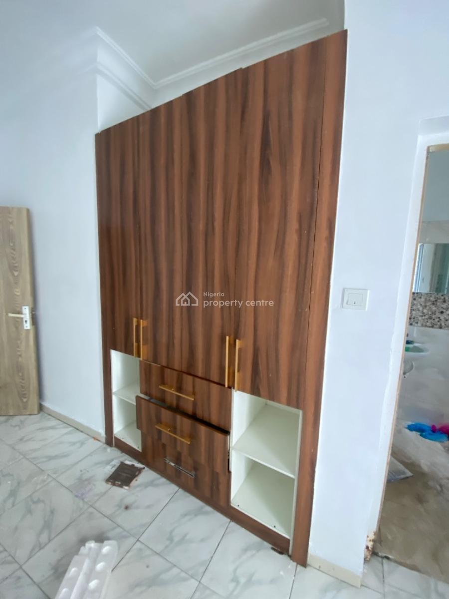 Luxury Unfurnished 2 Bedroom & Washing Machine & Inverter, Chevron, Lekki, Lagos, Flat / Apartment for Rent