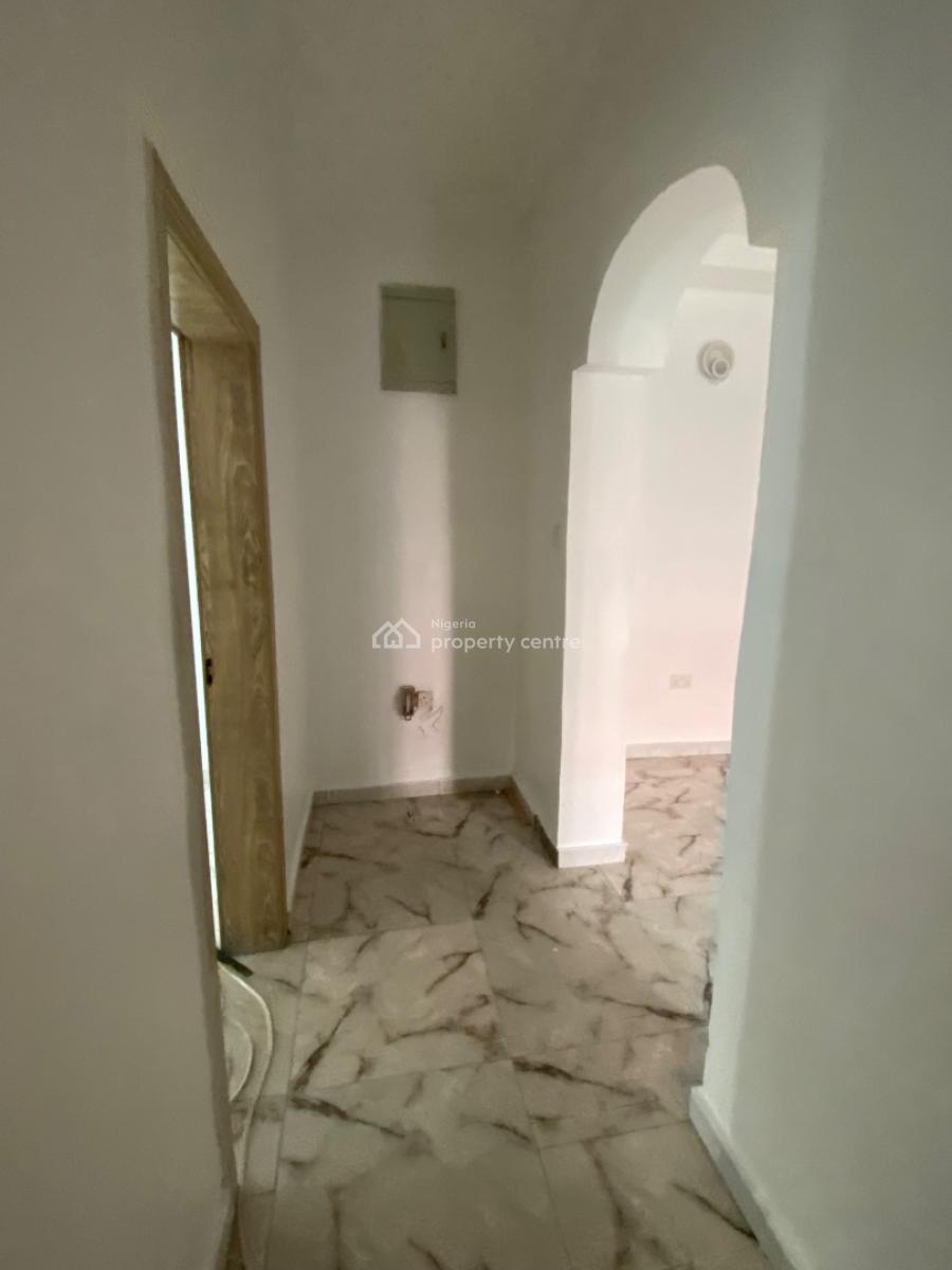 Luxury Unfurnished 2 Bedroom & Washing Machine & Inverter, Chevron, Lekki, Lagos, Flat / Apartment for Rent