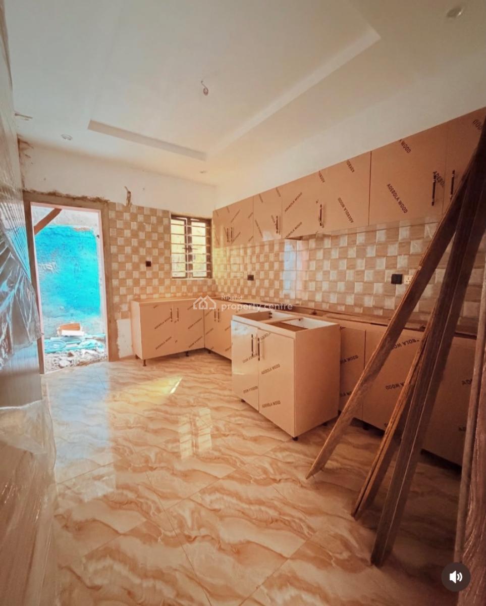 Exquisitely Built 4 Bedroom Semi Detached Duplex in a Good Environment, Magodo, Lagos, Semi-detached Duplex for Sale