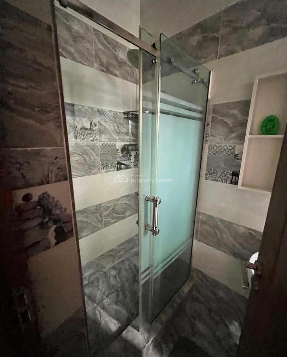 2 Bedroom Apartment, Lekki Phase 1, Lekki, Lagos, Flat / Apartment for Sale