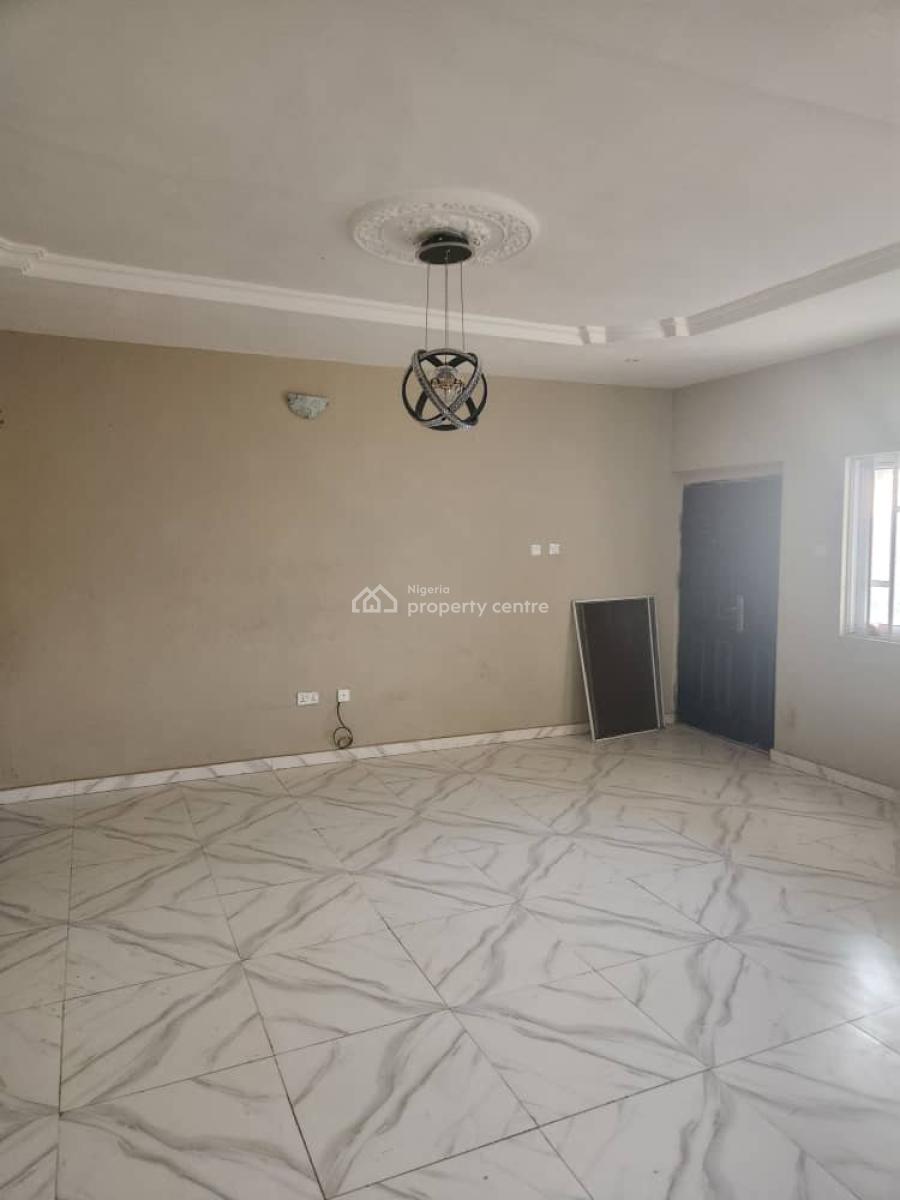 Very Spacious 3 Bedroom Ground Floor Flat, Orange Estate, Onimalu, Selewu, Igbogbo, Ikorodu, Lagos, Flat / Apartment for Rent