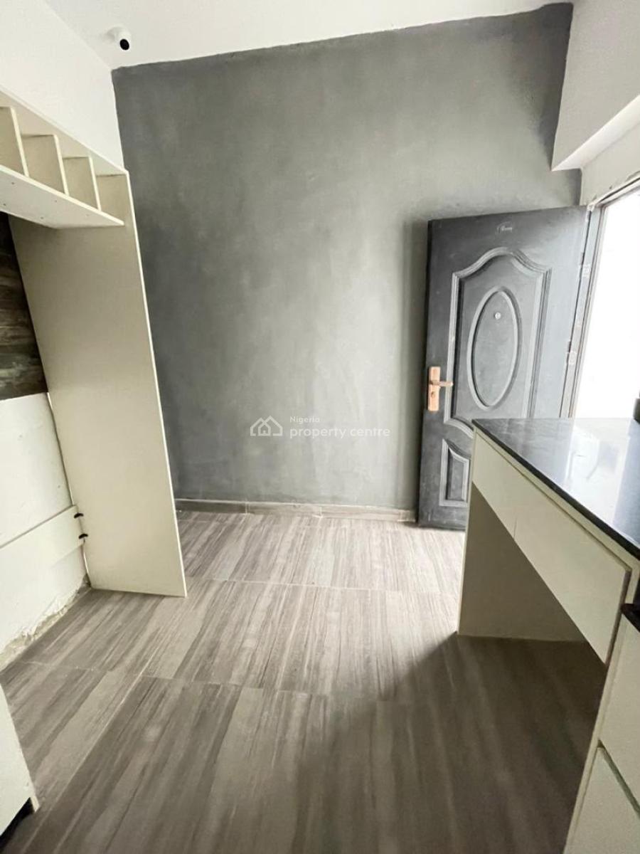 Contemporary 4 Bedroom Terrace  Sitting on Two Floors, Chevron, Lekki, Lagos, Terraced Duplex for Sale