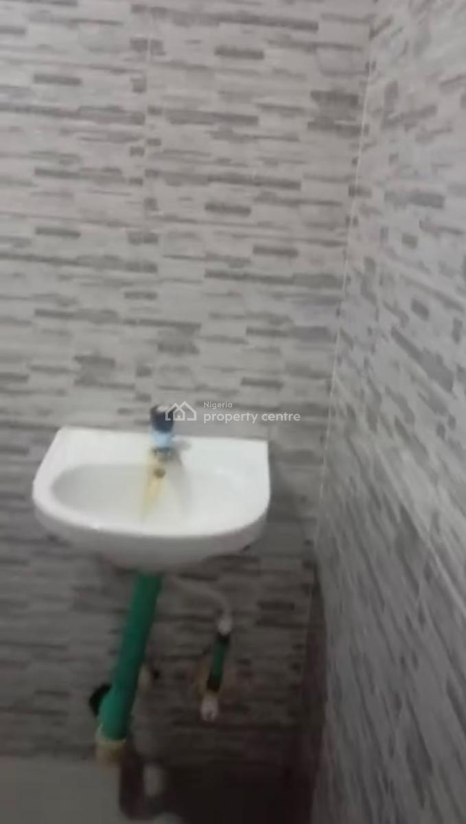 Well Maintained 2 Bedroom Apartment with Pop, Ori-oke, Ogudu, Lagos, Flat / Apartment for Rent