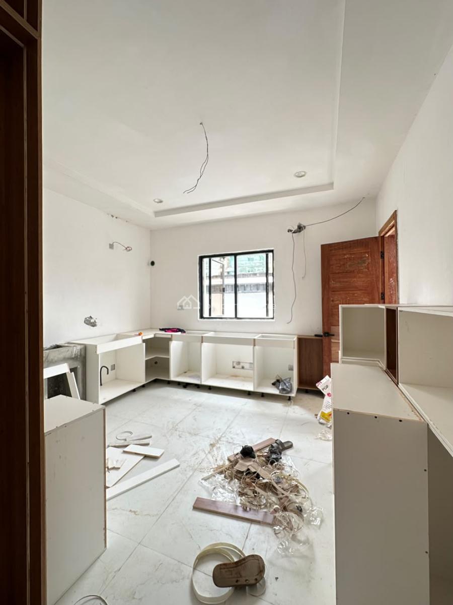 Newly Built 3 Bedroom with Bq & Laundry, Admiralty Way, Lekki Phase 1, Lekki, Lagos, Flat / Apartment for Sale