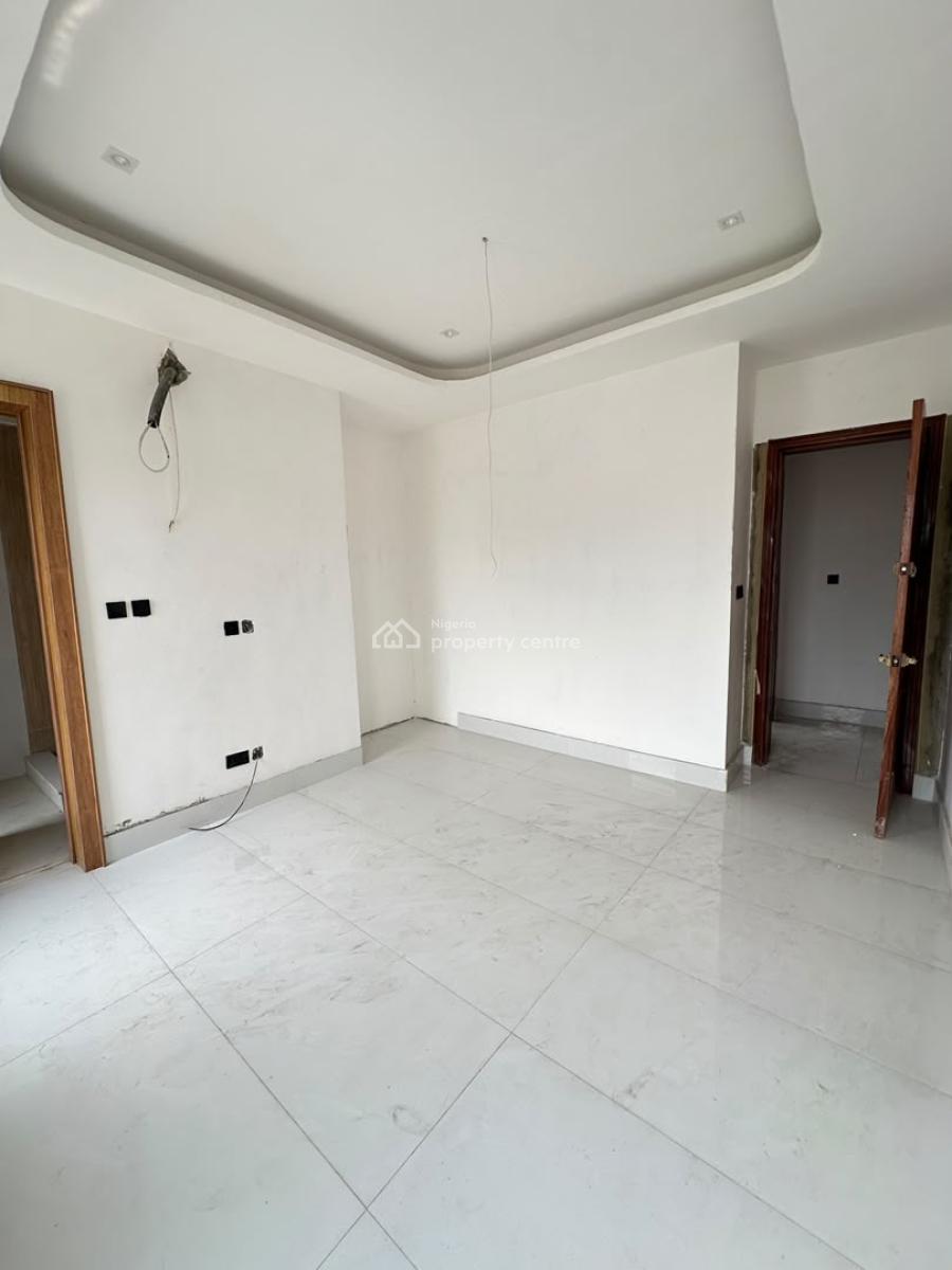 Newly Built 3 Bedroom with Bq & Laundry, Admiralty Way, Lekki Phase 1, Lekki, Lagos, Flat / Apartment for Sale