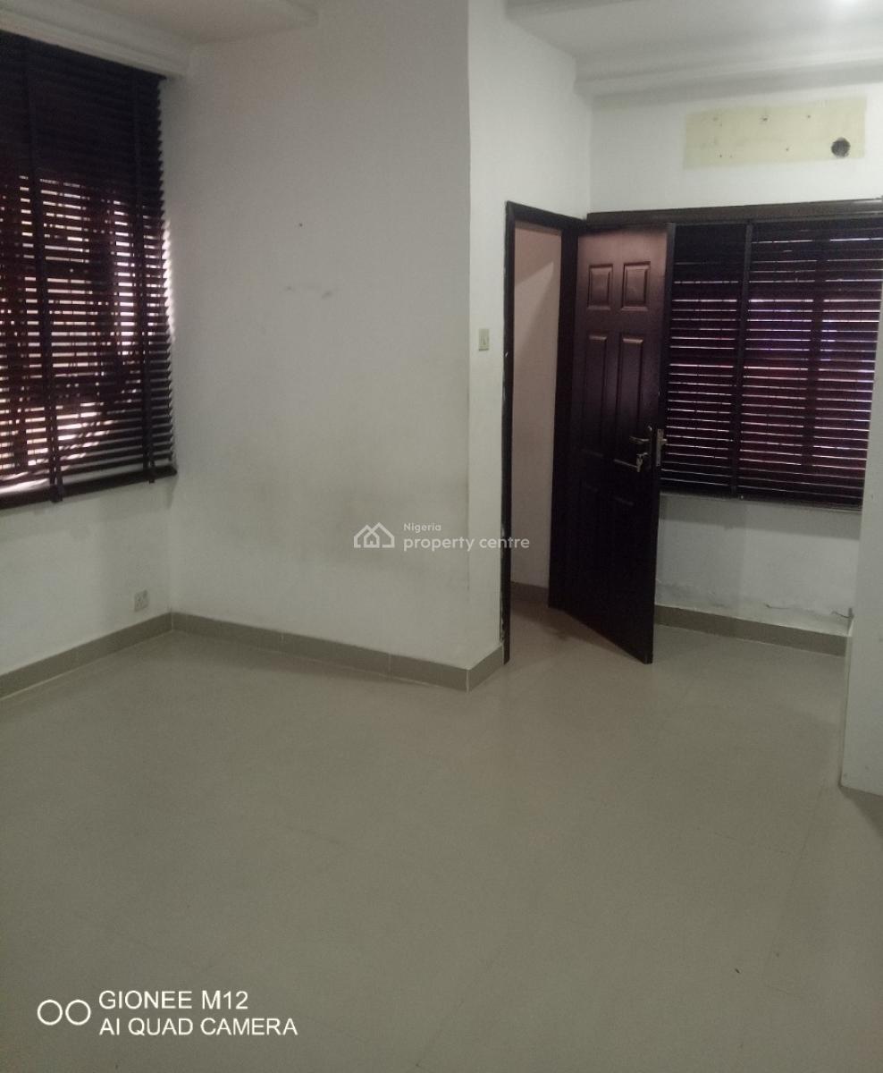 Well Maintained and Serviced One Room Self Contain Apartment, Off Ligali Ayorinde Street, Victoria Island (vi), Lagos, Self Contain (single Rooms) for Rent