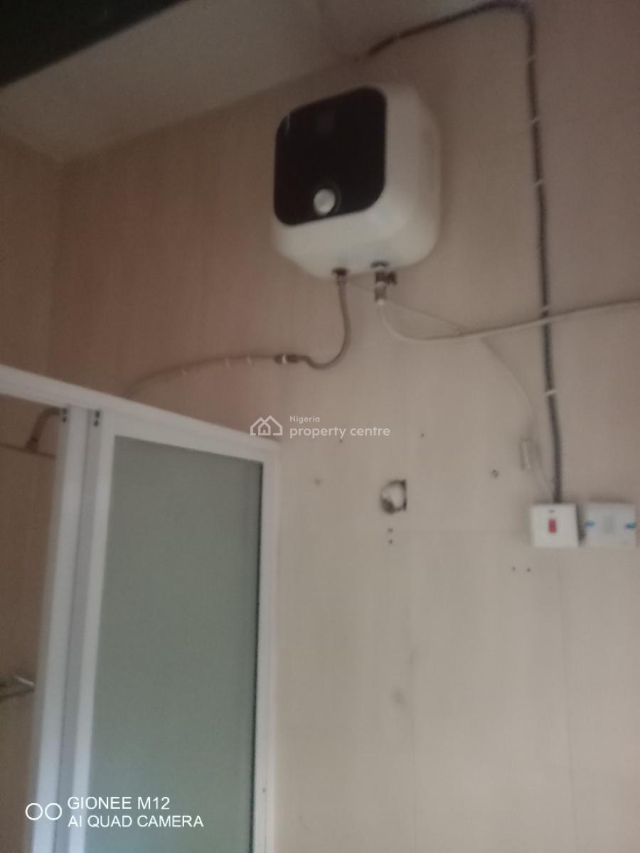 Well Maintained and Serviced One Room Self Contain Apartment, Off Ligali Ayorinde Street, Victoria Island (vi), Lagos, Self Contain (single Rooms) for Rent