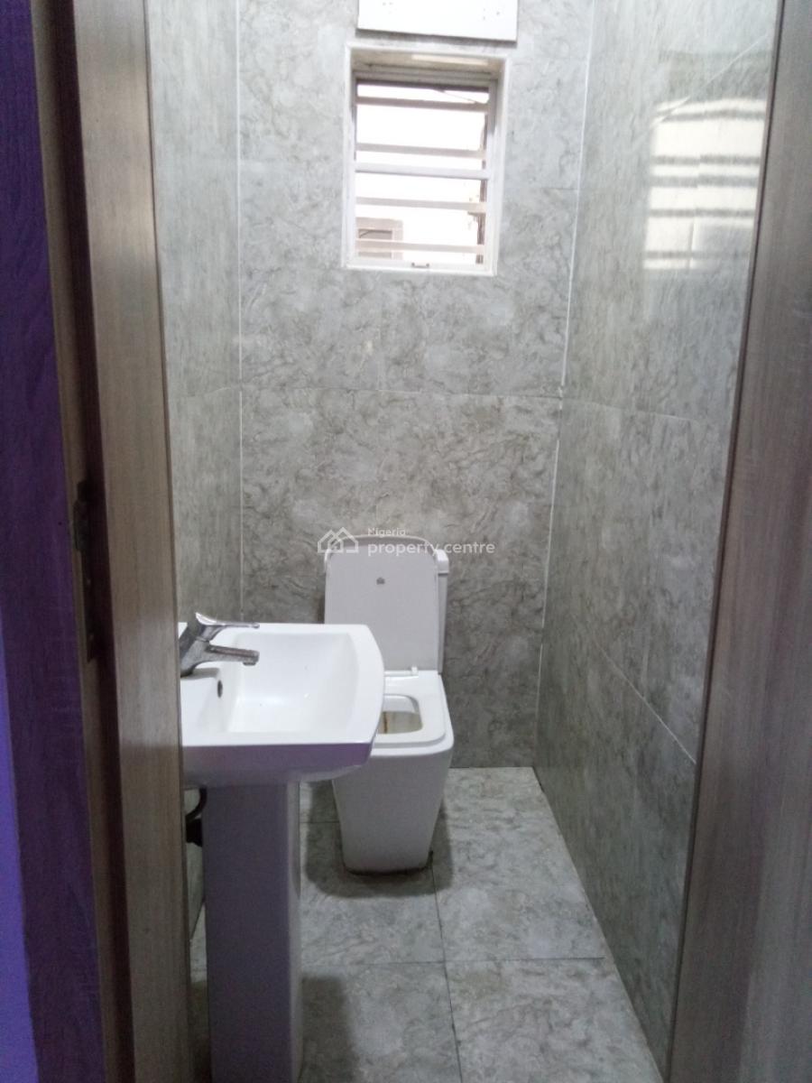 a Spacious Mini Flat, Chevron Drive, Chevy View Estate, Lekki, Lagos, Mini Flat (room and Parlour) for Rent