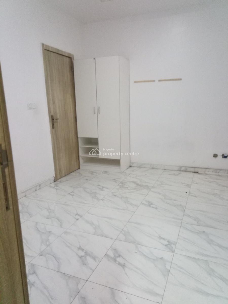 a Spacious Mini Flat, Chevron Drive, Chevy View Estate, Lekki, Lagos, Mini Flat (room and Parlour) for Rent
