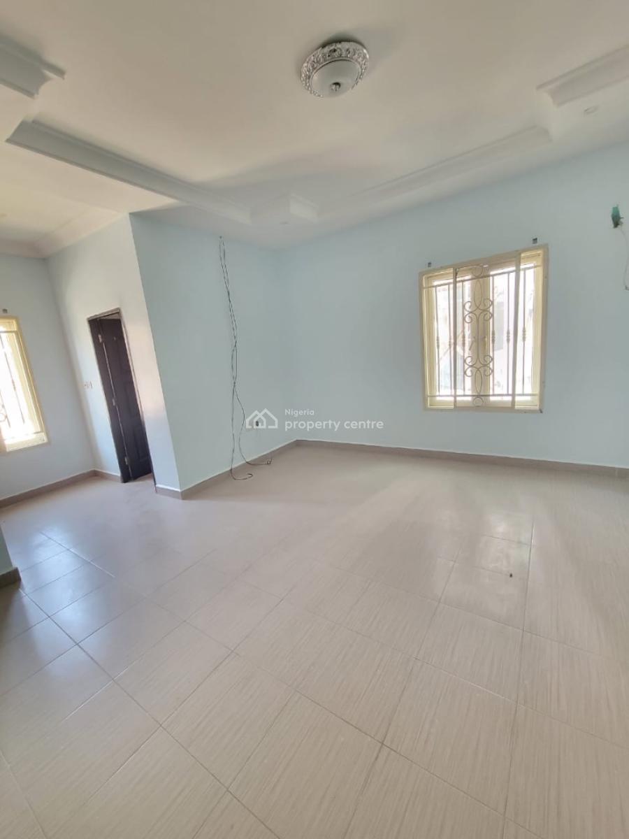 Sharp and Spacious 3 Bedroom Flat, Ologolo, Lekki, Lagos, Flat / Apartment for Rent