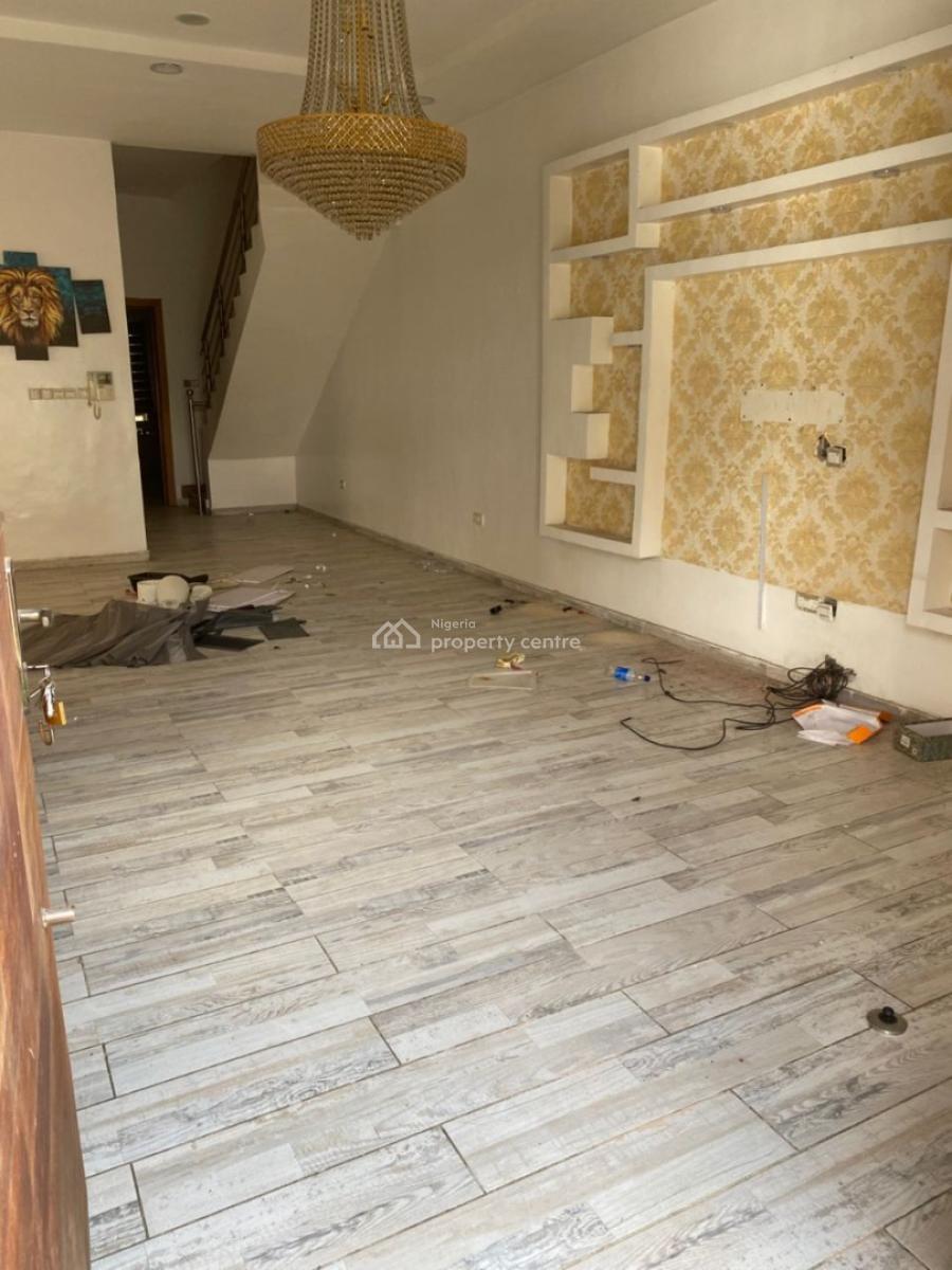 Standard 4-bedroom Semi Detached Duplex with One Room Bq, Osapa, Lekki, Lagos, Semi-detached Duplex for Rent