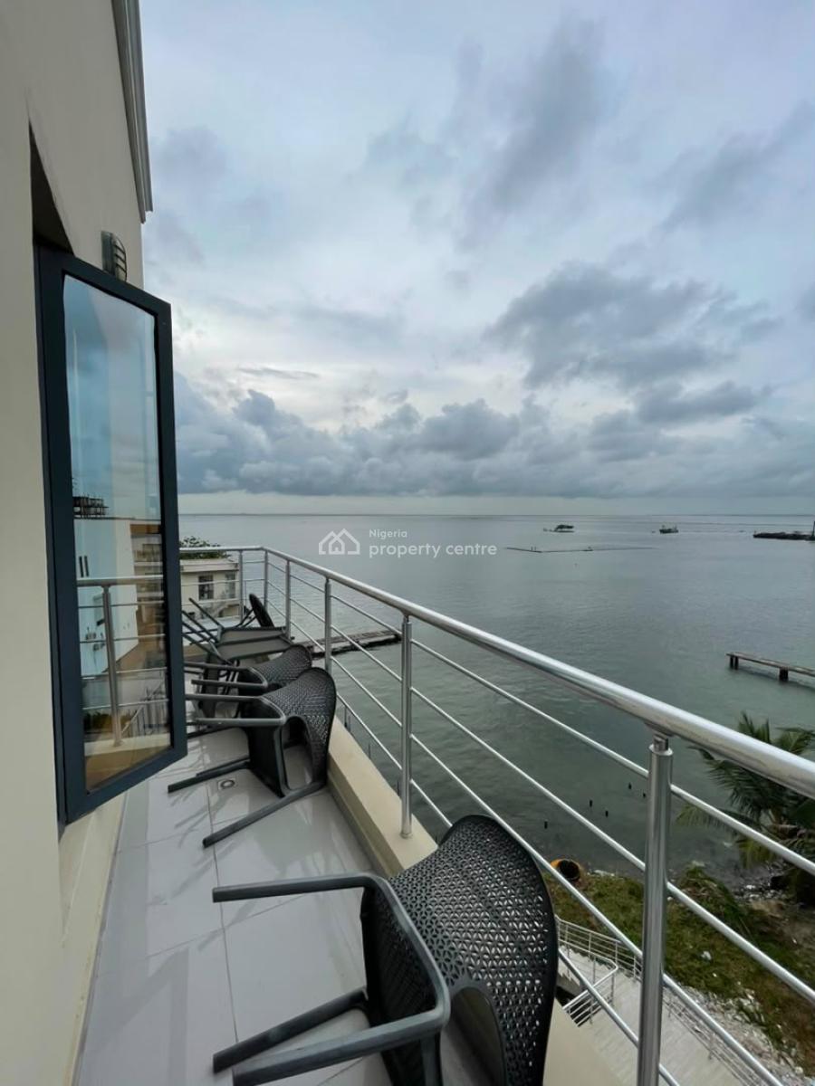 3 Bedrooms Penthouse, Off Admiralty Road, Lekki Phase 1, Lekki, Lagos, Flat / Apartment for Rent