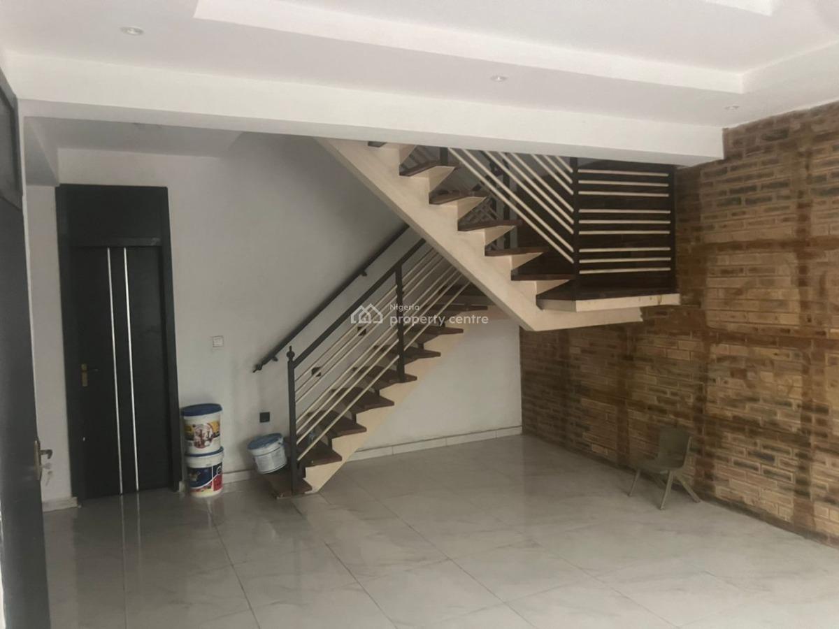 Well Maintained 3 Bedroom Terrace, Osapa, Lekki, Lagos, Terraced Duplex for Rent