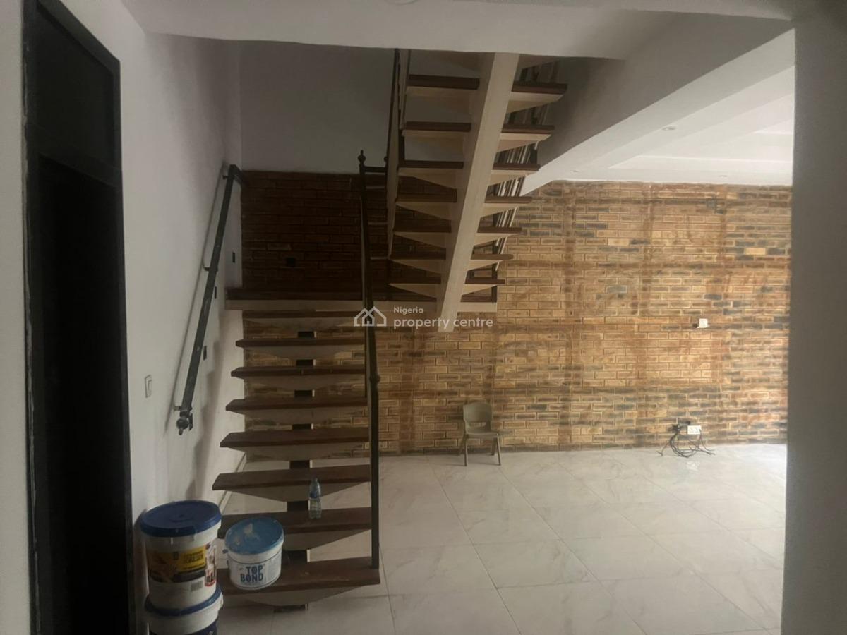 Well Maintained 3 Bedroom Terrace, Osapa, Lekki, Lagos, Terraced Duplex for Rent