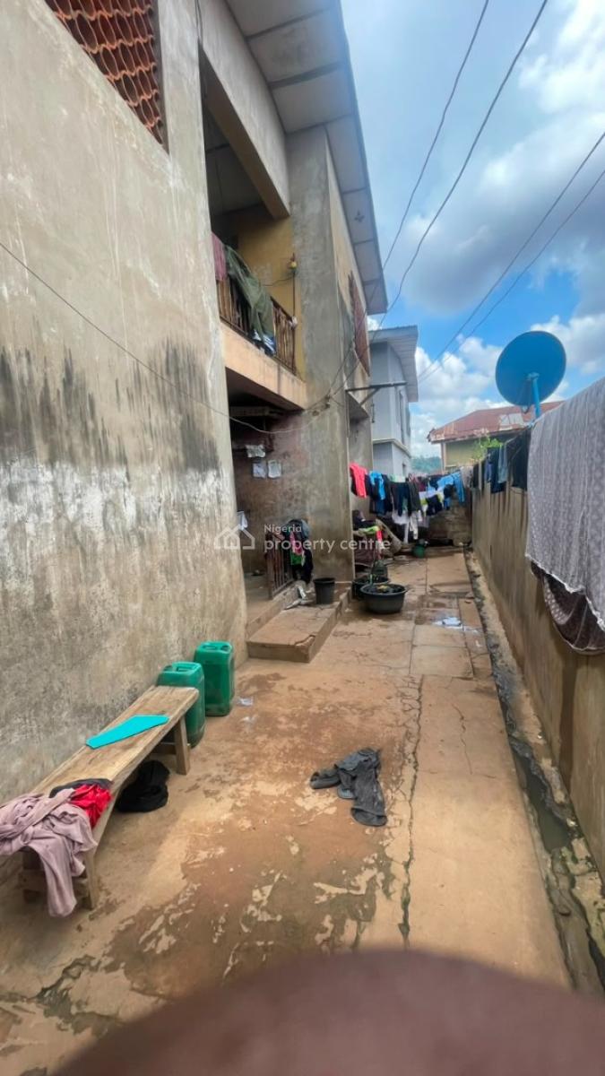 Blocks of Flat, Adamasigba Stadium Area, Ibadan, Ibadan, Oyo, Block of Flats for Sale