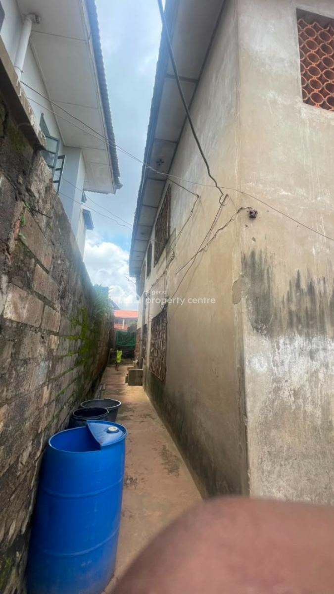Blocks of Flat, Adamasigba Stadium Area, Ibadan, Ibadan, Oyo, Block of Flats for Sale