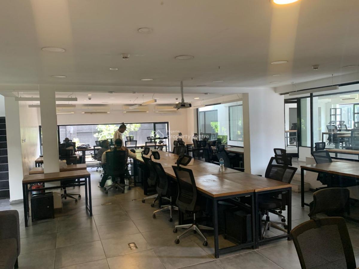 Fully Functional Office Building, Off Saka Tinubu, Victoria Island (vi), Lagos, Office Space for Sale