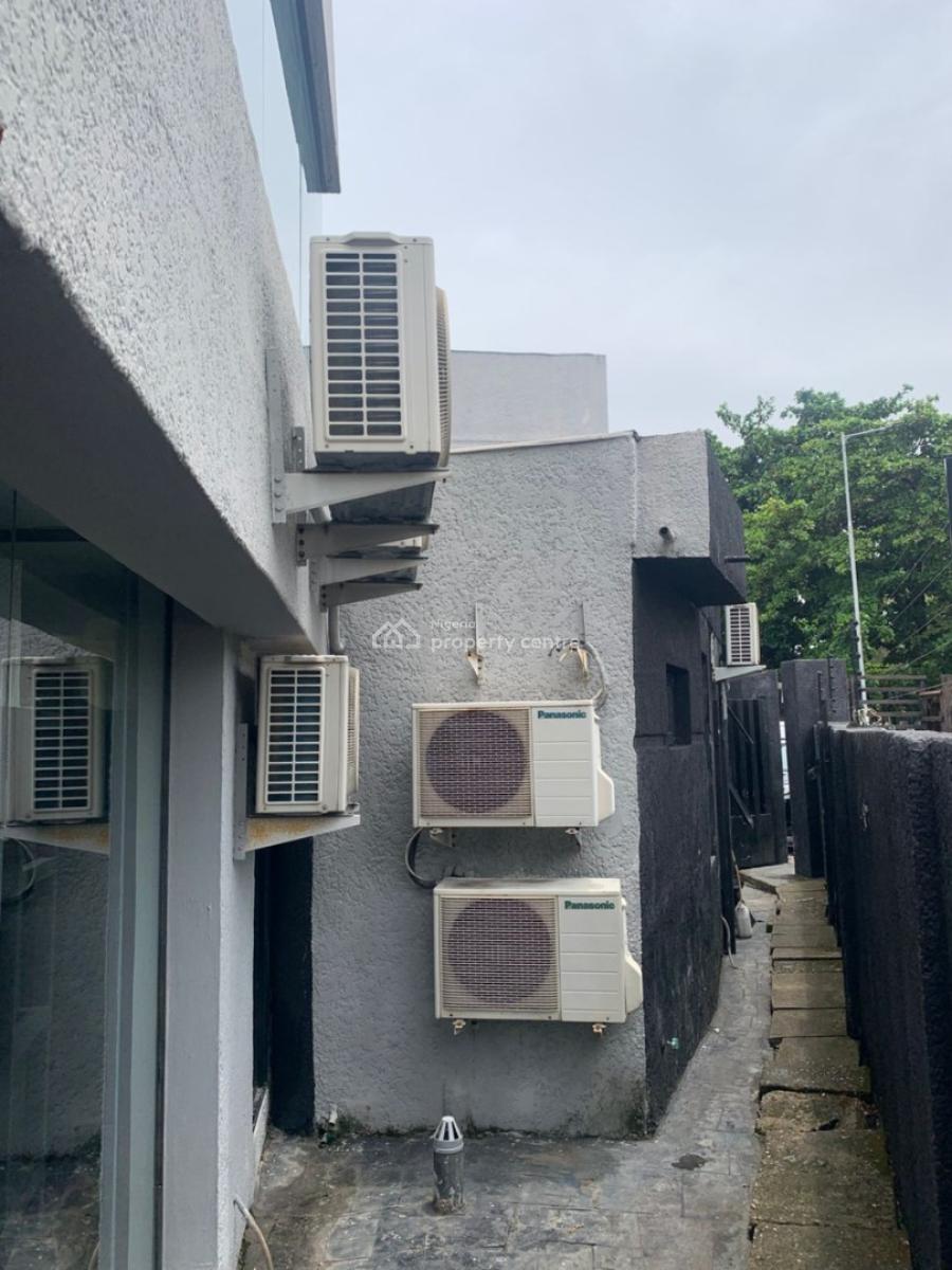 Fully Functional Office Building, Off Saka Tinubu, Victoria Island (vi), Lagos, Office Space for Sale