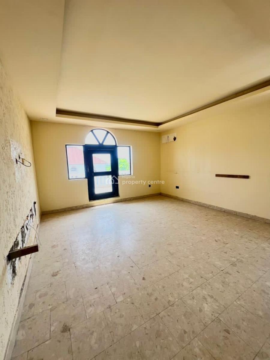 2-bedroom Penthouse with Bq & Swimming Pool, Lekki Phase 1, Lekki, Lagos, Flat / Apartment for Rent