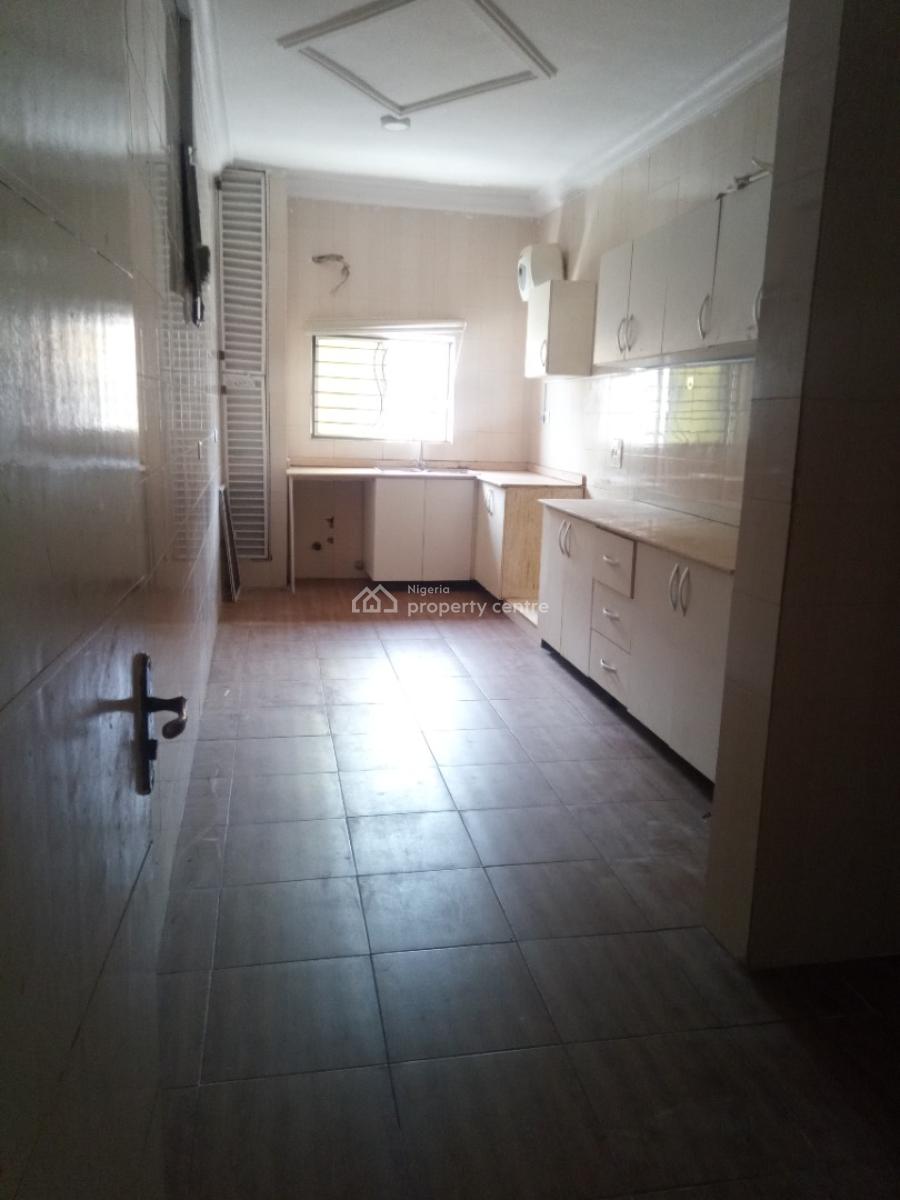 a Standard Mini Flat, Chevron Drive, Lekki Paradise 3 Estate, Lekki, Lagos, Mini Flat (room and Parlour) for Rent
