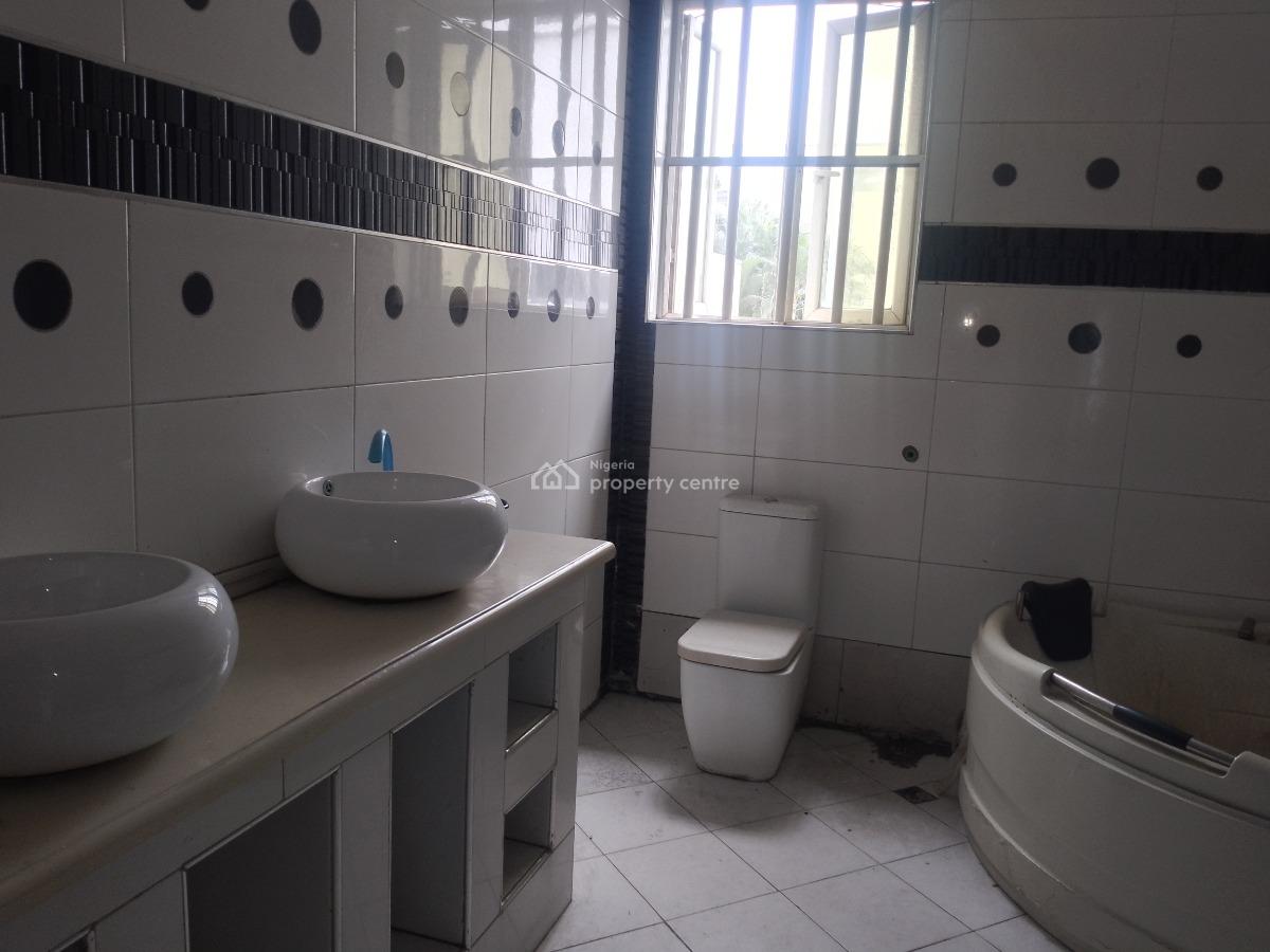 6 Bedroom Fully Detached Duplex with 2 Rooms Bq, Gra Ikeja Lagos, Ikeja, Lagos, Detached Duplex for Rent