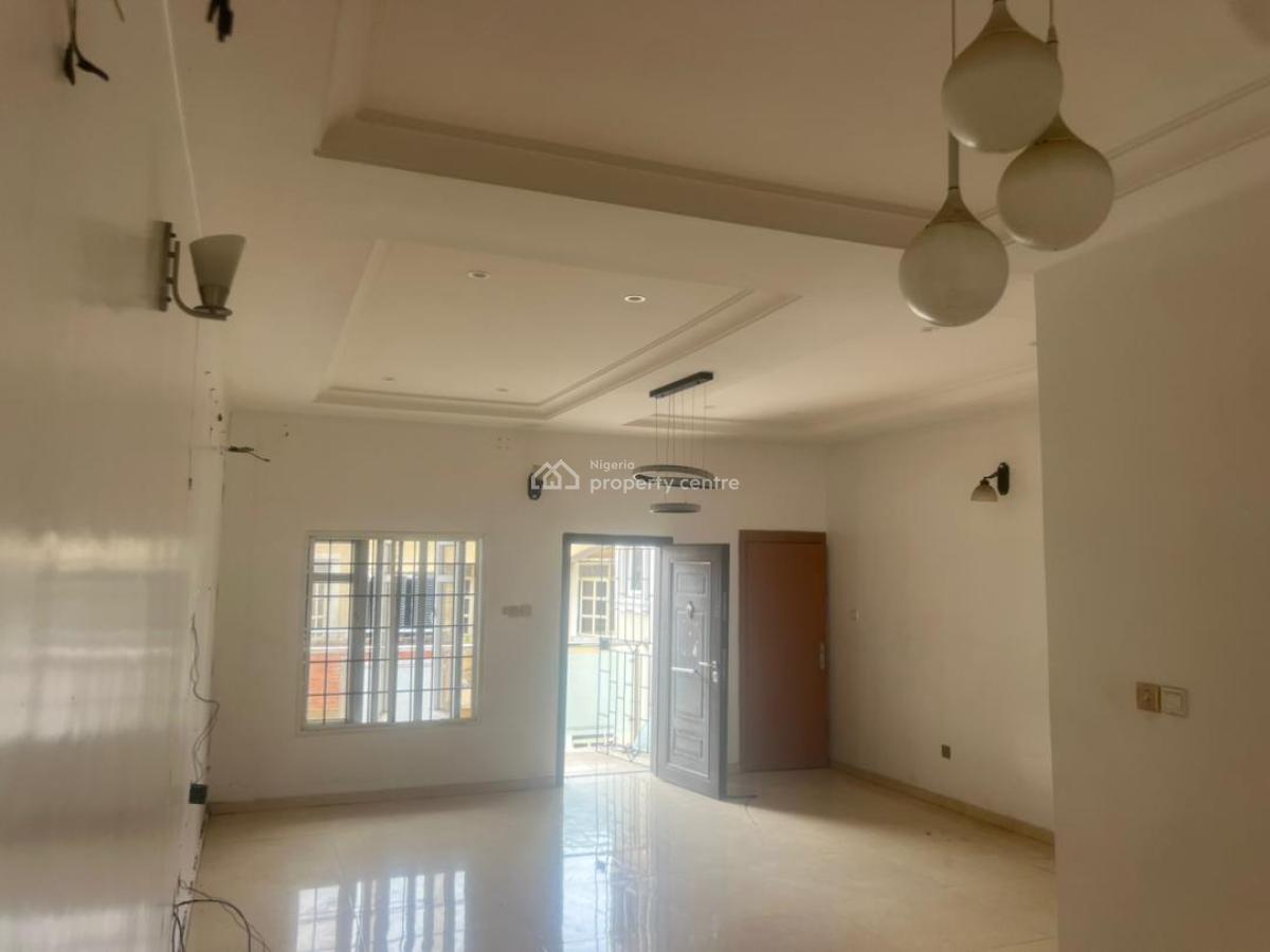 2 Bedroom Apartment, Ikota, Lekki, Lagos, Flat / Apartment for Rent
