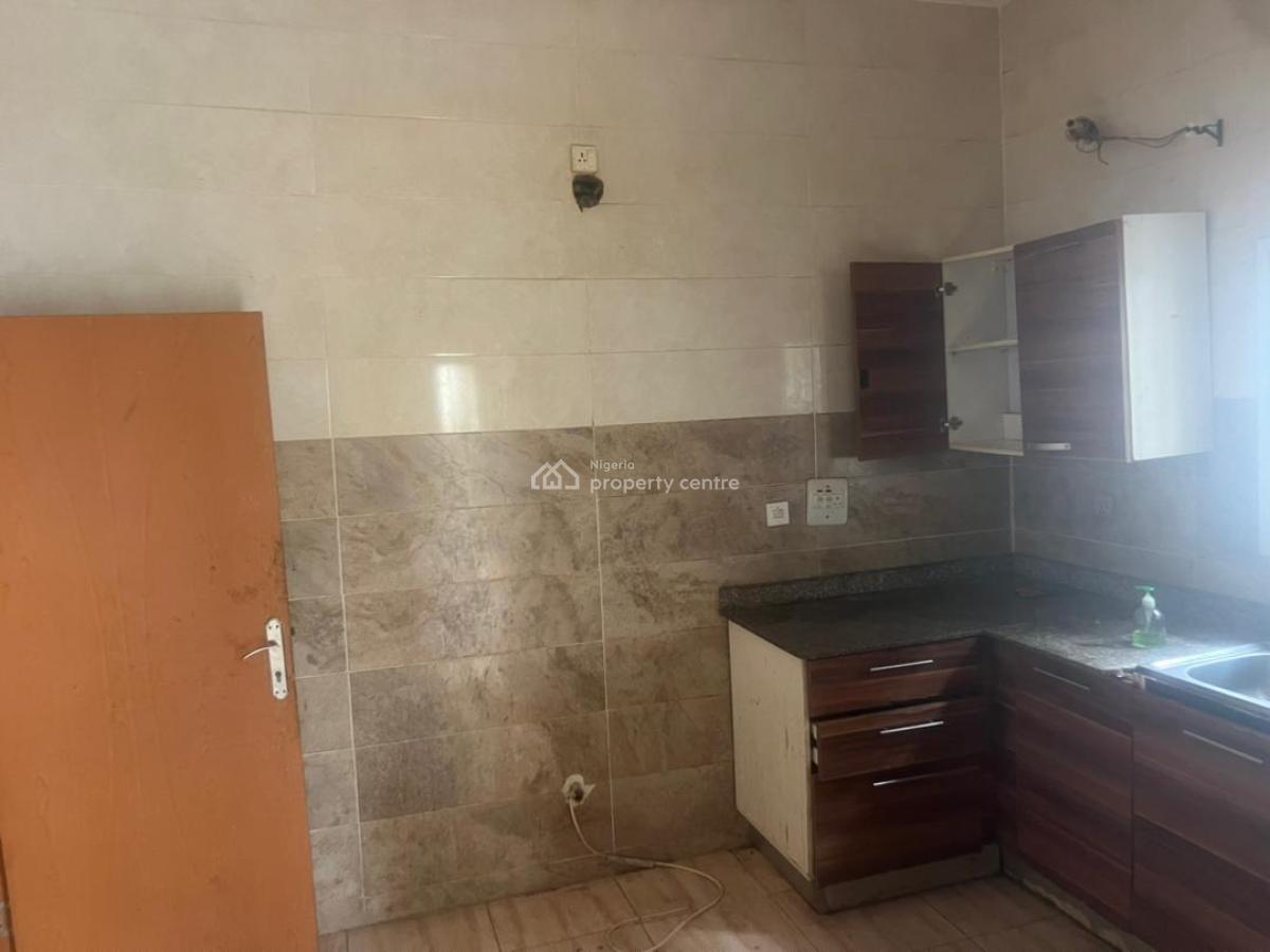 2 Bedroom Apartment, Ikota, Lekki, Lagos, Flat / Apartment for Rent