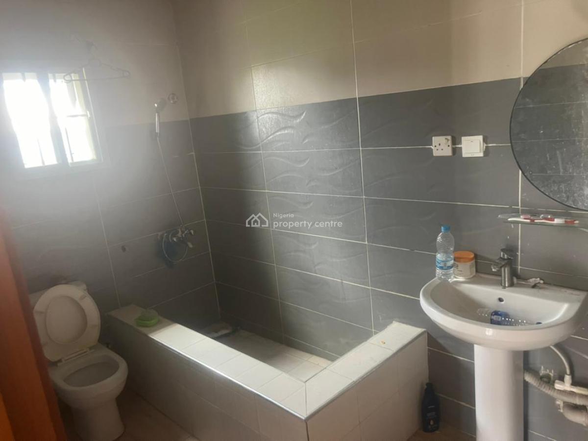 2 Bedroom Apartment, Ikota, Lekki, Lagos, Flat / Apartment for Rent